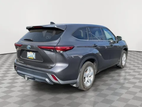Another view of 2022 Toyota Highlander Hybrid LE for sale in Union Gap, WA at Toyota of Yakima