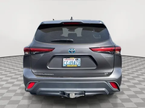 More photos of 2022 Toyota Highlander Hybrid LE at Toyota of Yakima, WA