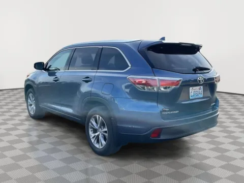More photos of 2015 Toyota Highlander XLE at Toyota of Yakima, WA