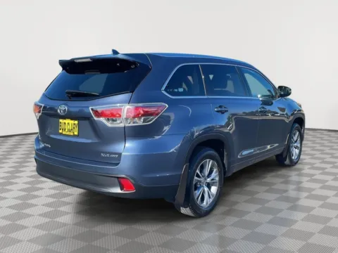 Another view of 2015 Toyota Highlander XLE for sale in Union Gap, WA at Toyota of Yakima