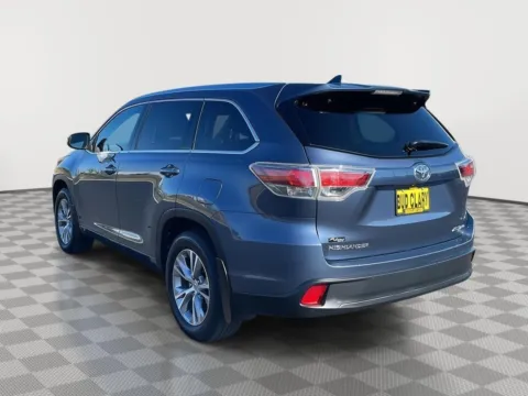 More photos of 2015 Toyota Highlander XLE at Toyota of Yakima, WA