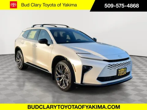 White 2025 Toyota Crown Signia Limited for sale in Union Gap, WA