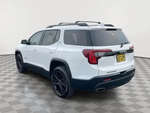 More photos of 2022 GMC Acadia SLT at Toyota of Yakima, WA