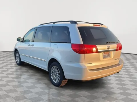 More photos of 2010 Toyota Sienna XLE at Toyota of Yakima, WA