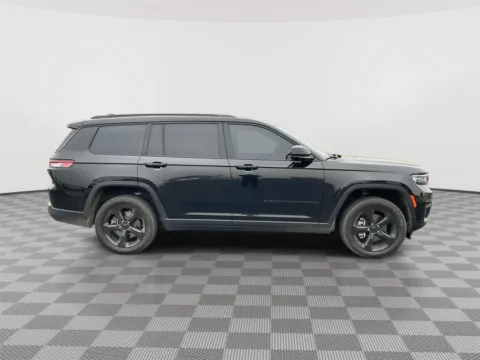 Photos of 2025 Jeep Grand Cherokee L Limited for sale in Union Gap, WA at Toyota of Yakima