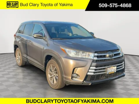 Gray 2019 Toyota Highlander XLE for sale in Union Gap, WA
