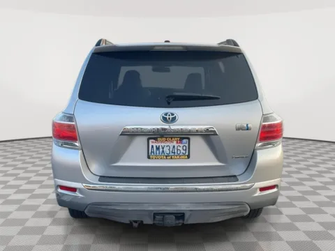 More photos of 2013 Toyota Highlander Hybrid Limited at Toyota of Yakima, WA