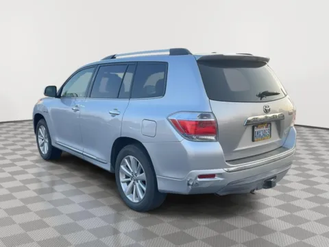 More photos of 2013 Toyota Highlander Hybrid Limited at Toyota of Yakima, WA