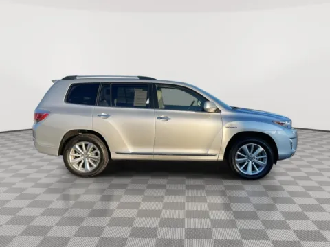 Photos of 2013 Toyota Highlander Hybrid Limited for sale in Union Gap, WA at Toyota of Yakima
