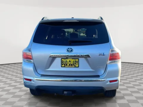 More photos of 2013 Toyota Highlander Hybrid Limited at Toyota of Yakima, WA