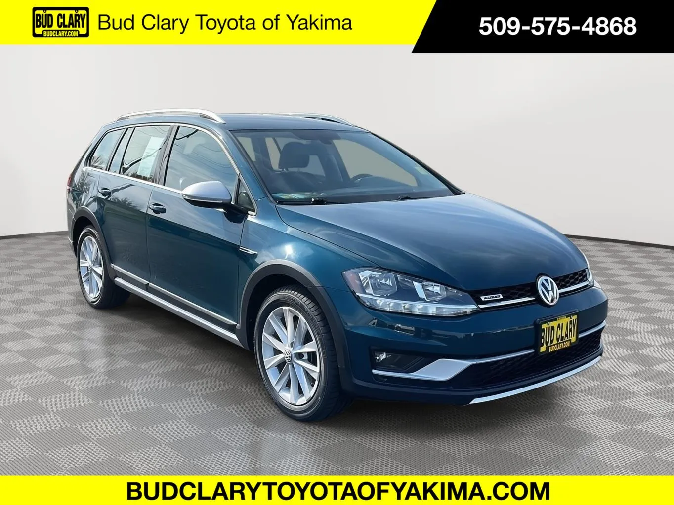 Green 2019 Volkswagen Golf Alltrack S for sale in Union Gap, WA