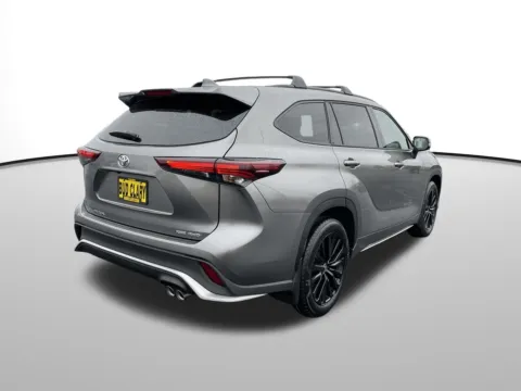 Another view of 2026 Toyota Highlander XSE for sale in Union Gap, WA at Toyota of Yakima