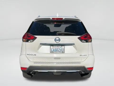 More photos of 2018 Nissan Rogue SL at Toyota of Yakima, WA