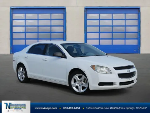White 2011 Chevrolet Malibu LS w/1LS for sale in Sulphur Springs, TX