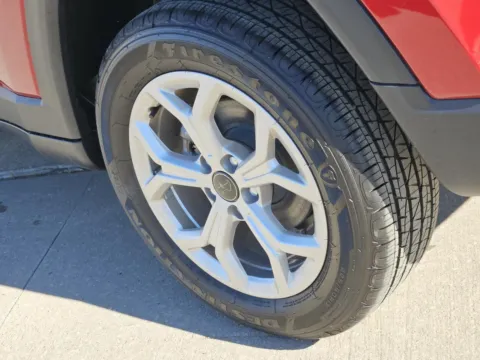 More photos of 2025 Jeep Compass Latitude at Nottingham Chrysler Dodge Jeep Ram of Sulphur Springs, TX