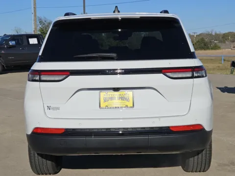 More photos of 2025 Jeep Grand Cherokee Altitude X at Nottingham Chrysler Dodge Jeep Ram of Sulphur Springs, TX