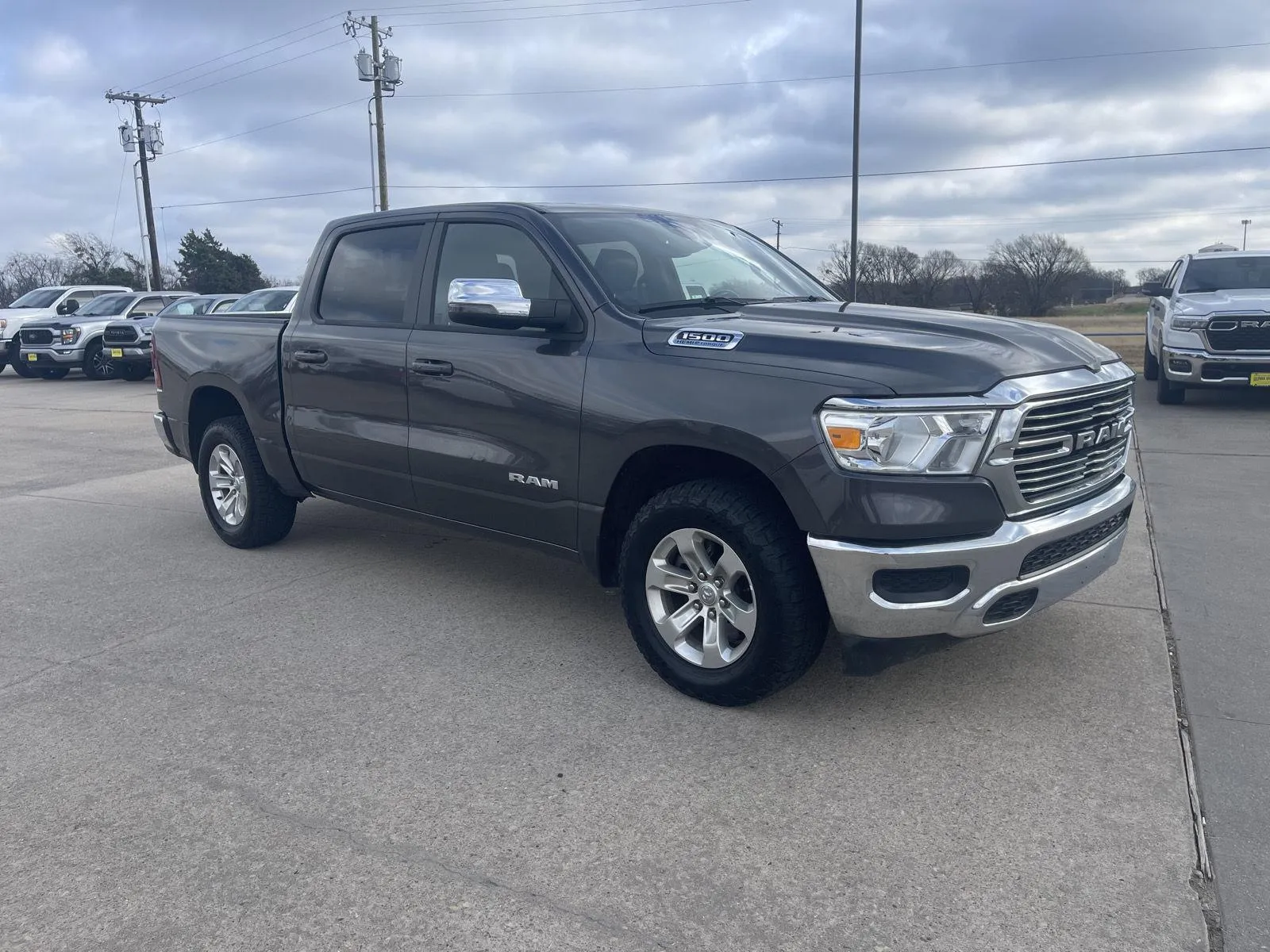2024 RAM Ram 1500 Pickup Laramie's photo