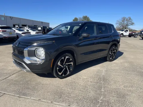 Another view of 2024 MITSUBISHI OUTLANDER SE BLACK EDITION W/PANO R for sale in Sulphur Springs, TX at Nottingham Chrysler Dodge Jeep Ram of Sulphur Springs