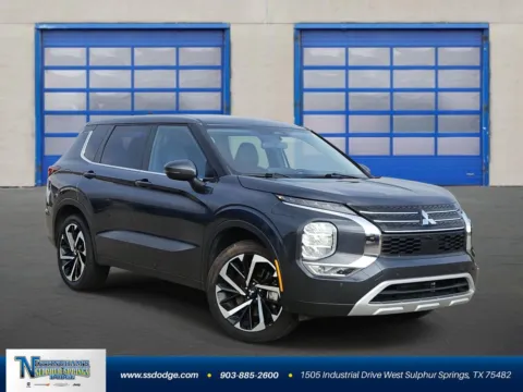 Silver 2024 MITSUBISHI OUTLANDER SE BLACK EDITION W/PANO R for sale in Sulphur Springs, TX