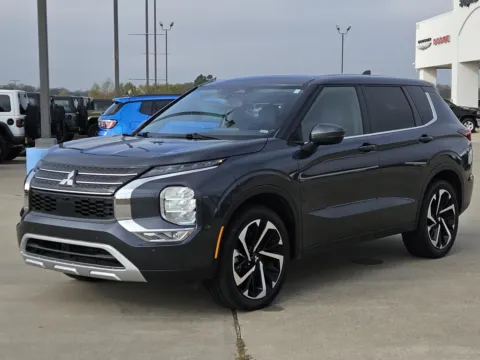 Another view of 2024 MITSUBISHI OUTLANDER SE BLACK EDITION W/PANO R for sale in Sulphur Springs, TX at Nottingham Chrysler Dodge Jeep Ram of Sulphur Springs