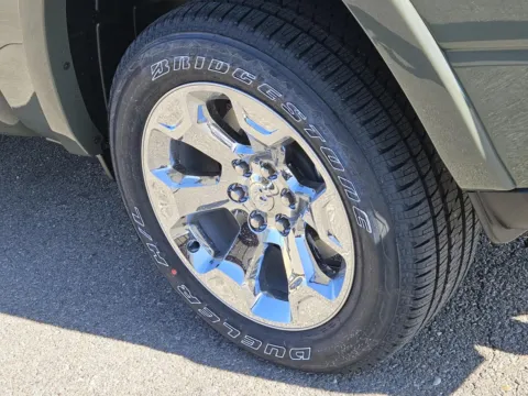 More photos of 2026 Ram 1500 Lone Star at Nottingham Chrysler Dodge Jeep Ram of Sulphur Springs, TX