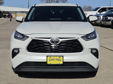 Photos of 2020 Toyota Highlander LE for sale in Sulphur Springs, TX at Nottingham Chrysler Dodge Jeep Ram of Sulphur Springs