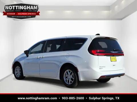 Another view of 2026 Chrysler Pacifica Select for sale in Sulphur Springs, TX at Nottingham Chrysler Dodge Jeep Ram of Sulphur Springs