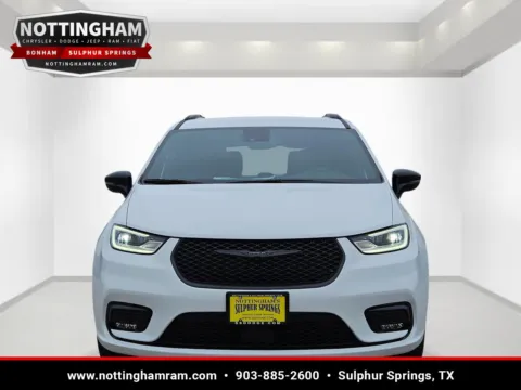 Photos of 2026 Chrysler Pacifica Select for sale in Sulphur Springs, TX at Nottingham Chrysler Dodge Jeep Ram of Sulphur Springs