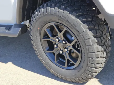 More photos of 2026 Jeep Gladiator Texas Trail at Nottingham Chrysler Dodge Jeep Ram of Sulphur Springs, TX