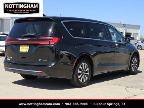 More photos of 2023 Chrysler Pacifica Hybrid Touring L at Nottingham Chrysler Dodge Jeep Ram of Sulphur Springs, TX