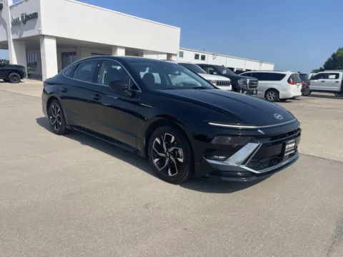 Black 2024 Hyundai Sonata SEL for sale in Sulphur Springs, TX