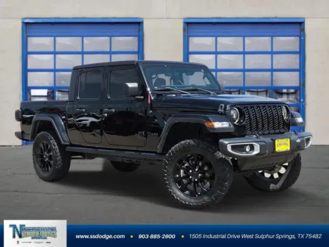 Black 2021 Jeep Gladiator Sport S for sale in Sulphur Springs, TX