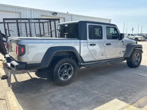 More photos of 2020 Jeep Gladiator Sport S at Nottingham Chrysler Dodge Jeep Ram of Sulphur Springs, TX