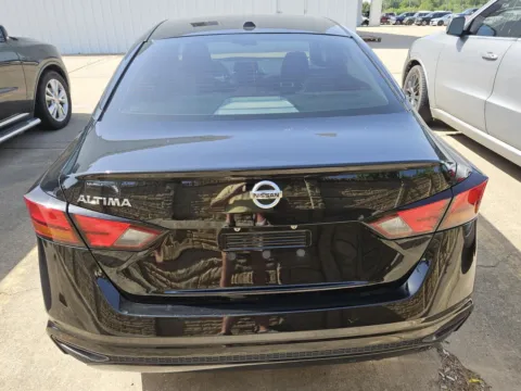 More photos of 2020 Nissan Altima 2.5 S at Nottingham Chrysler Dodge Jeep Ram of Sulphur Springs, TX