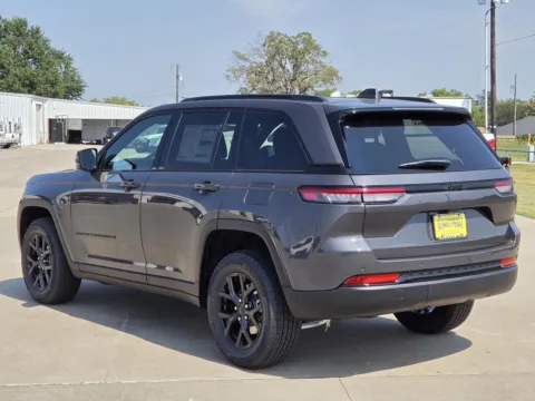 Another view of 2025 Jeep Grand Cherokee Altitude X for sale in Sulphur Springs, TX at Nottingham Chrysler Dodge Jeep Ram of Sulphur Springs