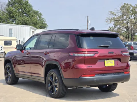 Another view of 2025 Jeep Grand Cherokee L Altitude for sale in Sulphur Springs, TX at Nottingham Chrysler Dodge Jeep Ram of Sulphur Springs