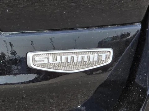 More photos of 2025 Jeep Grand Cherokee Summit at Nottingham Chrysler Dodge Jeep Ram of Sulphur Springs, TX