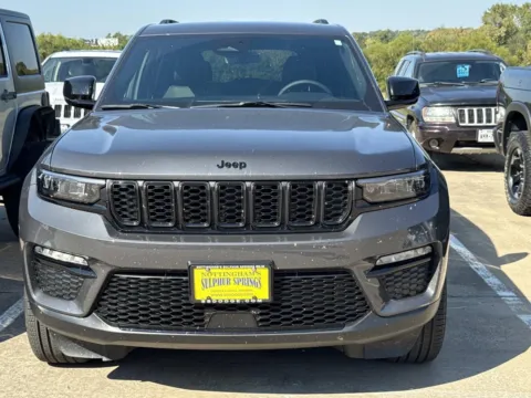 Photos of 2025 Jeep Grand Cherokee Limited for sale in Sulphur Springs, TX at Nottingham Chrysler Dodge Jeep Ram of Sulphur Springs