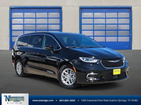 Black 2026 Chrysler Pacifica Select for sale in Sulphur Springs, TX