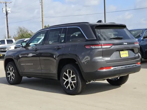 Another view of 2025 Jeep Grand Cherokee Limited for sale in Sulphur Springs, TX at Nottingham Chrysler Dodge Jeep Ram of Sulphur Springs