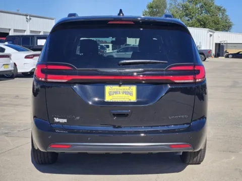 More photos of 2026 Chrysler Pacifica Limited at Nottingham Chrysler Dodge Jeep Ram of Sulphur Springs, TX