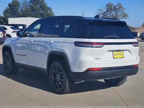 More photos of 2025 Jeep Grand Cherokee L Limited at Nottingham Chrysler Dodge Jeep Ram of Sulphur Springs, TX