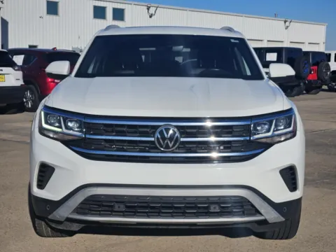 Photos of 2021 Volkswagen Atlas Cross Sport 3.6L V6 SE w/Technology for sale in Sulphur Springs, TX at Nottingham Chrysler Dodge Jeep Ram of Sulphur Springs
