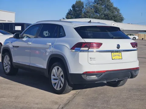 More photos of 2021 Volkswagen Atlas Cross Sport 3.6L V6 SE w/Technology at Nottingham Chrysler Dodge Jeep Ram of Sulphur Springs, TX