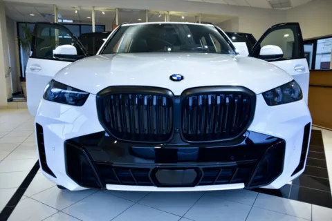 Photos of 2024 BMW X5 xDrive40i for sale in Middletown, CT at European Motorcars