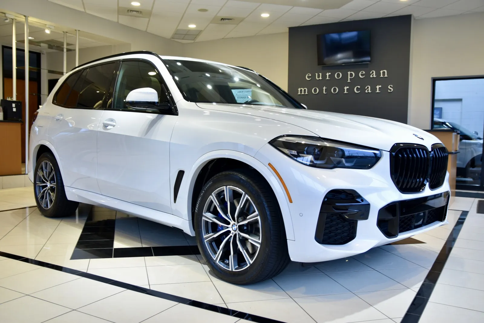White 2023 BMW X5 xDrive40i for sale in Middletown, CT