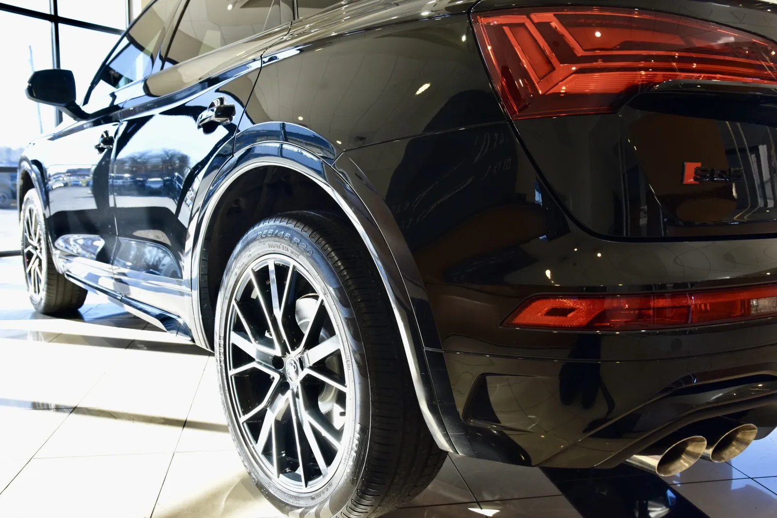 2022 Audi SQ5 Premium Plus photo 3