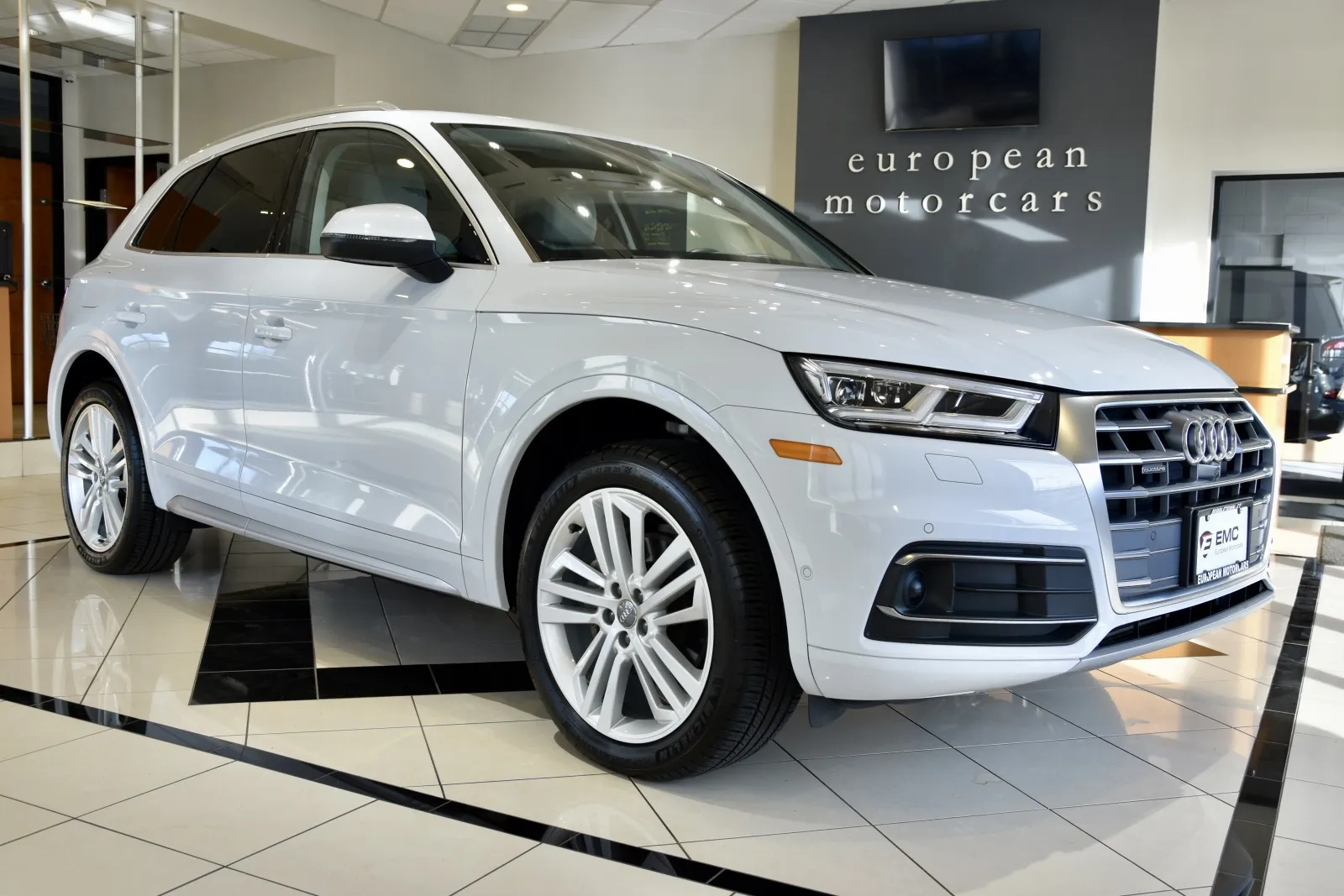 White 2020 Audi Q5 quattro Prestige 45 TFSI for sale in Middletown, CT