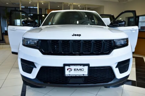 Photos of 2023 Jeep Grand Cherokee Altitude for sale in Middletown, CT at European Motorcars