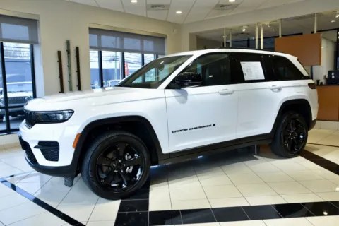 Another view of 2023 Jeep Grand Cherokee Altitude for sale in Middletown, CT at European Motorcars
